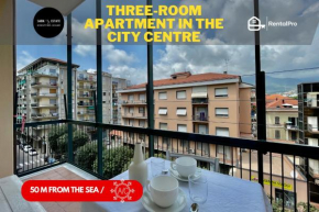 50 metri dal Mare Trilocale in Centro con A/C